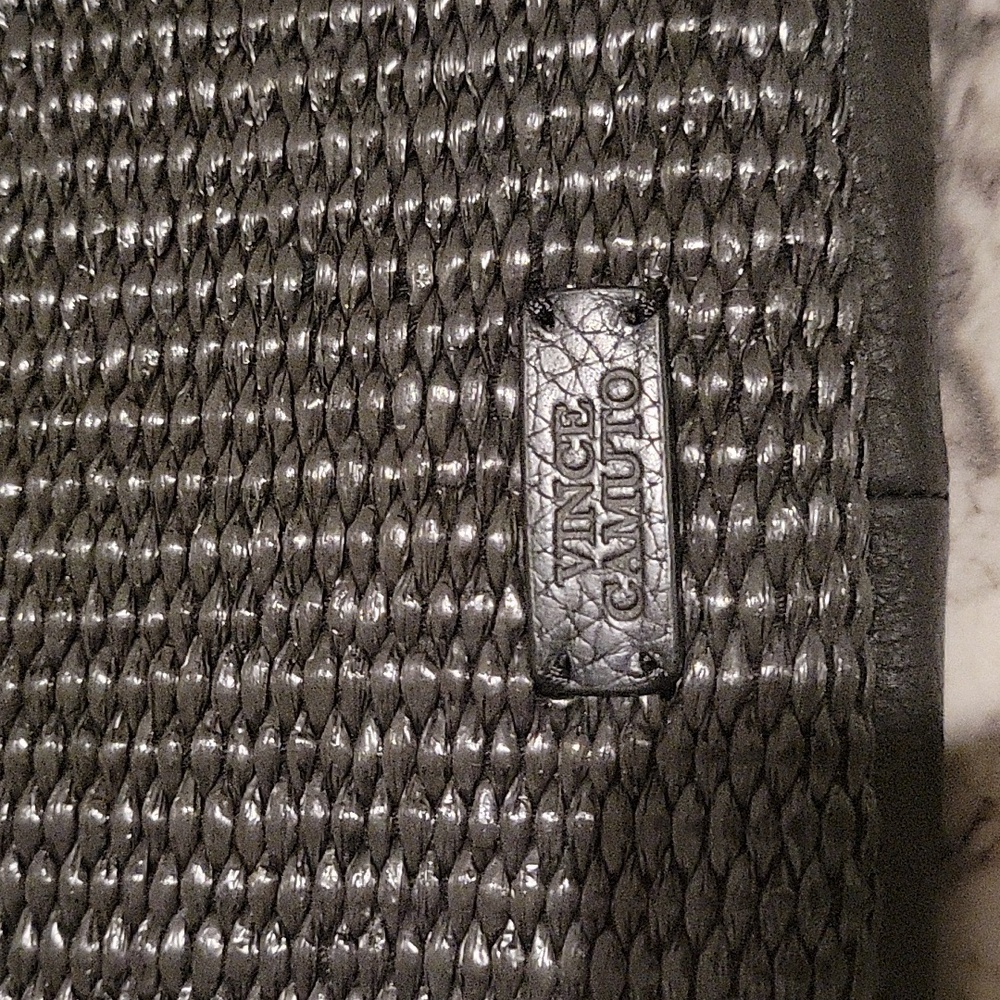 Vince Camuto - Picture 2 of 4
